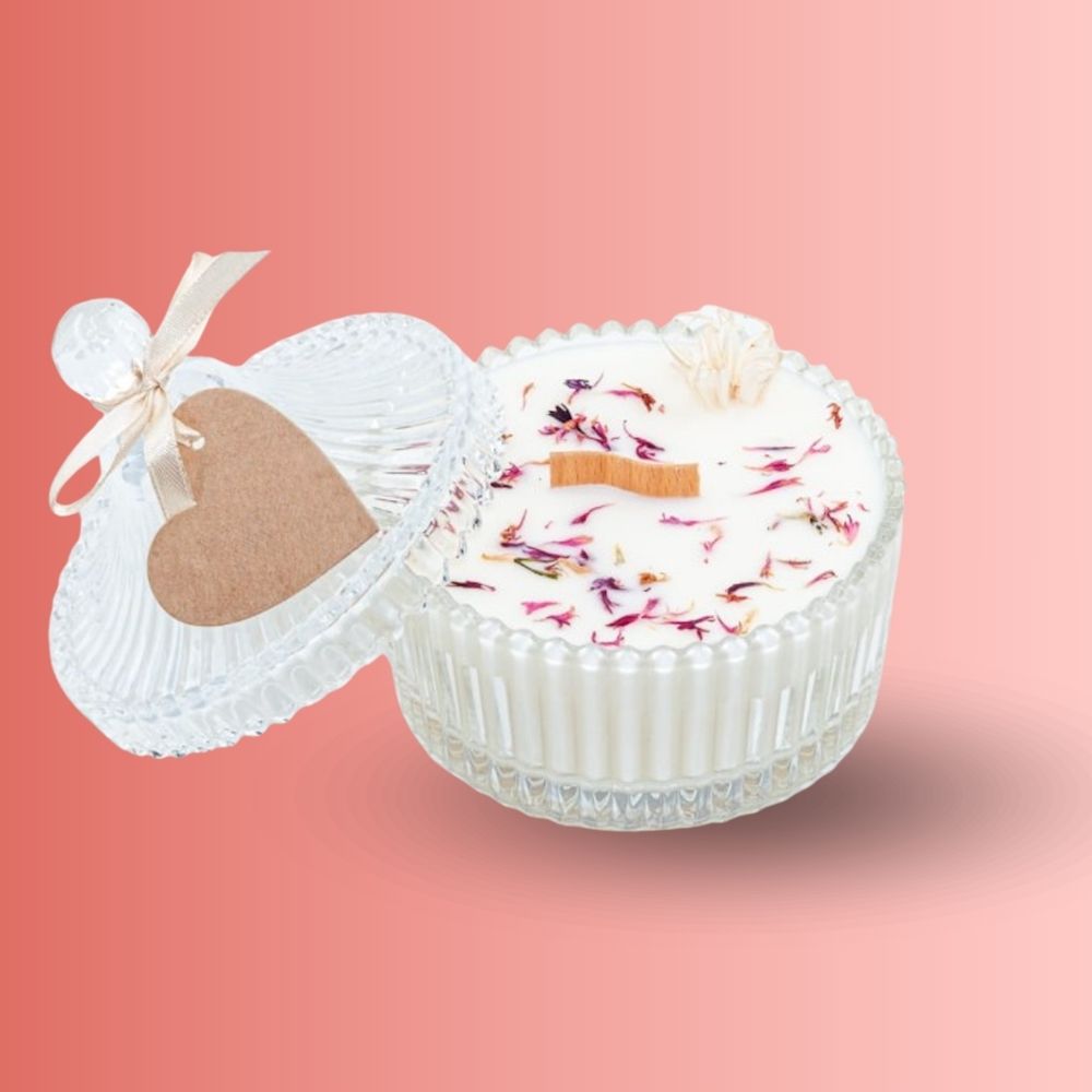 Świeca sojowa ręcznie robiona o zapachu orchidei, moreli i konwalii – Noble Coffee